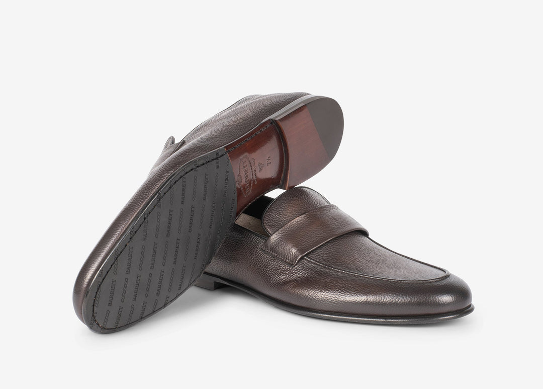 Hand aged loafer with band detail
