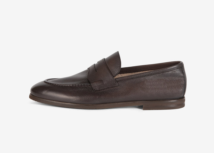 Brown hand-aged loafer in bottalato leather