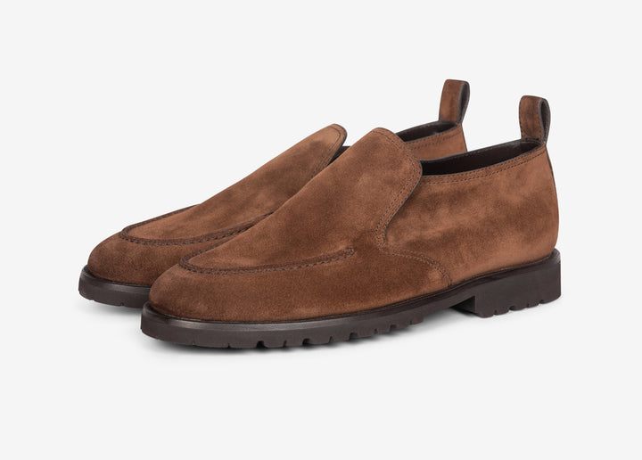 Bottine en daim souple marron