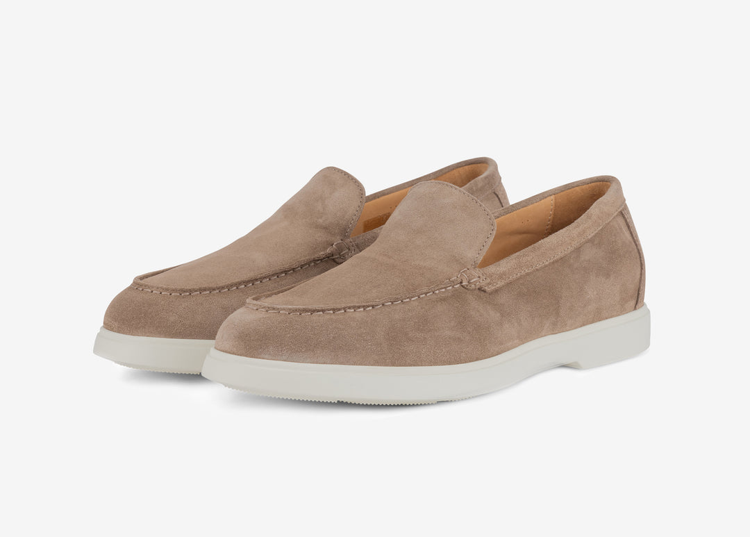 Beige moccasin in suede