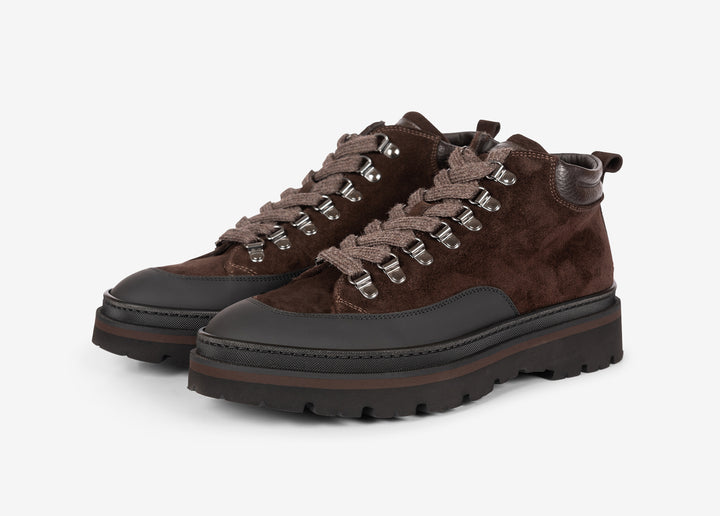 Sneaker montant en suede marron foncé