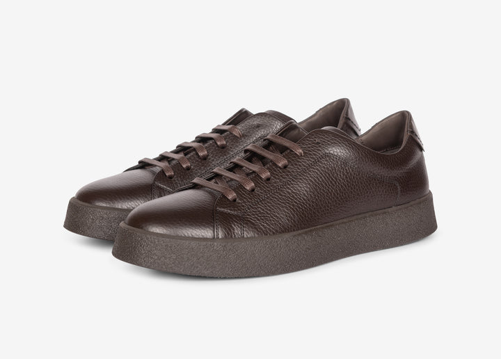 Sneaker in vitello martellato testa di moro