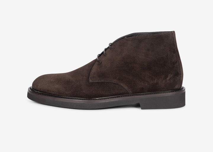 Dark brown ankle boot in suede 