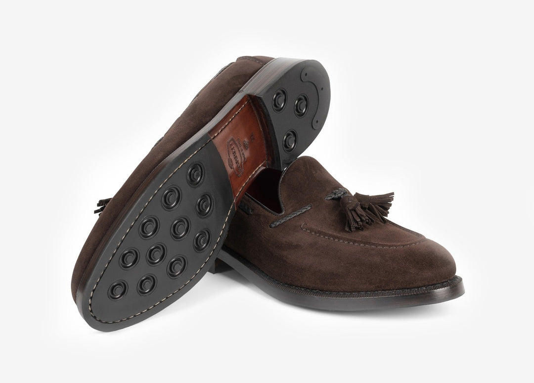 Brown suede loafer with tassels