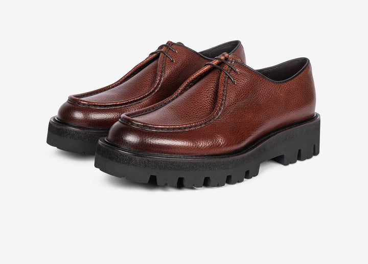 Brown derby in tumbled leather