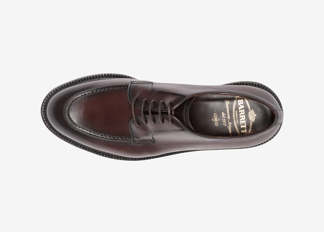 Bordeaux hand-aged derby with stitching on the apron