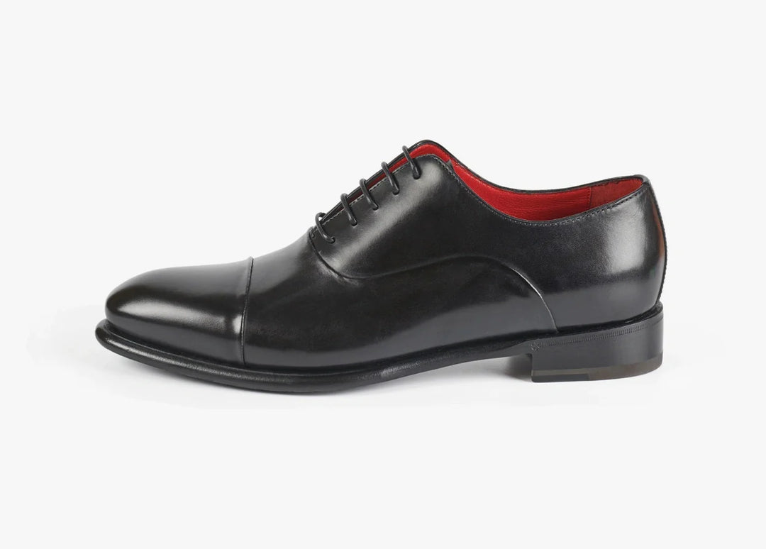 Oxford with folded toe cap