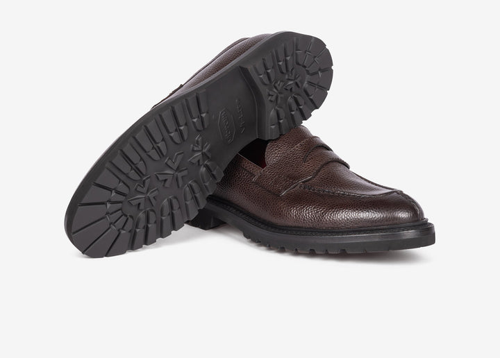 Loafer in tumbled leather and band detail