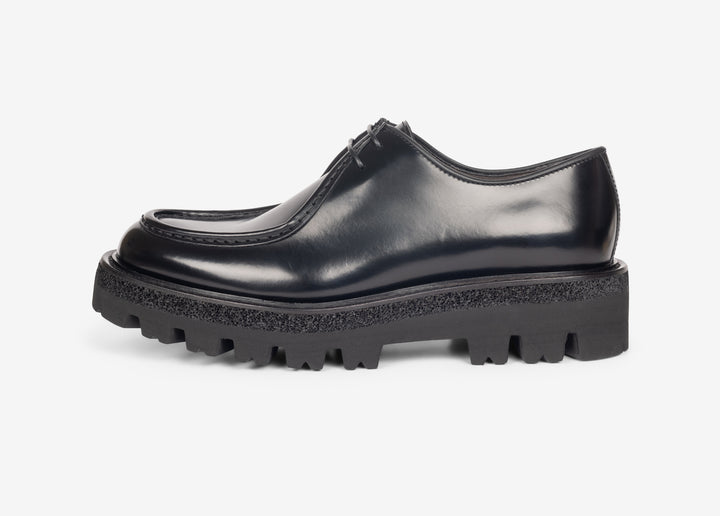 Derby in vitello spazzolato color nero