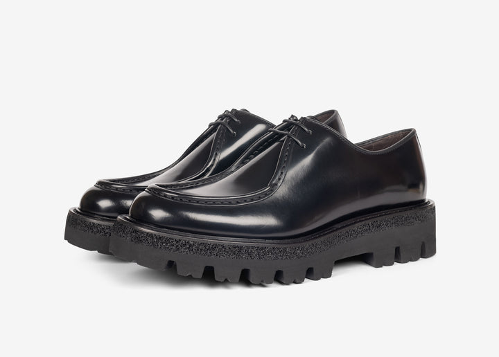 Derby in vitello spazzolato color nero