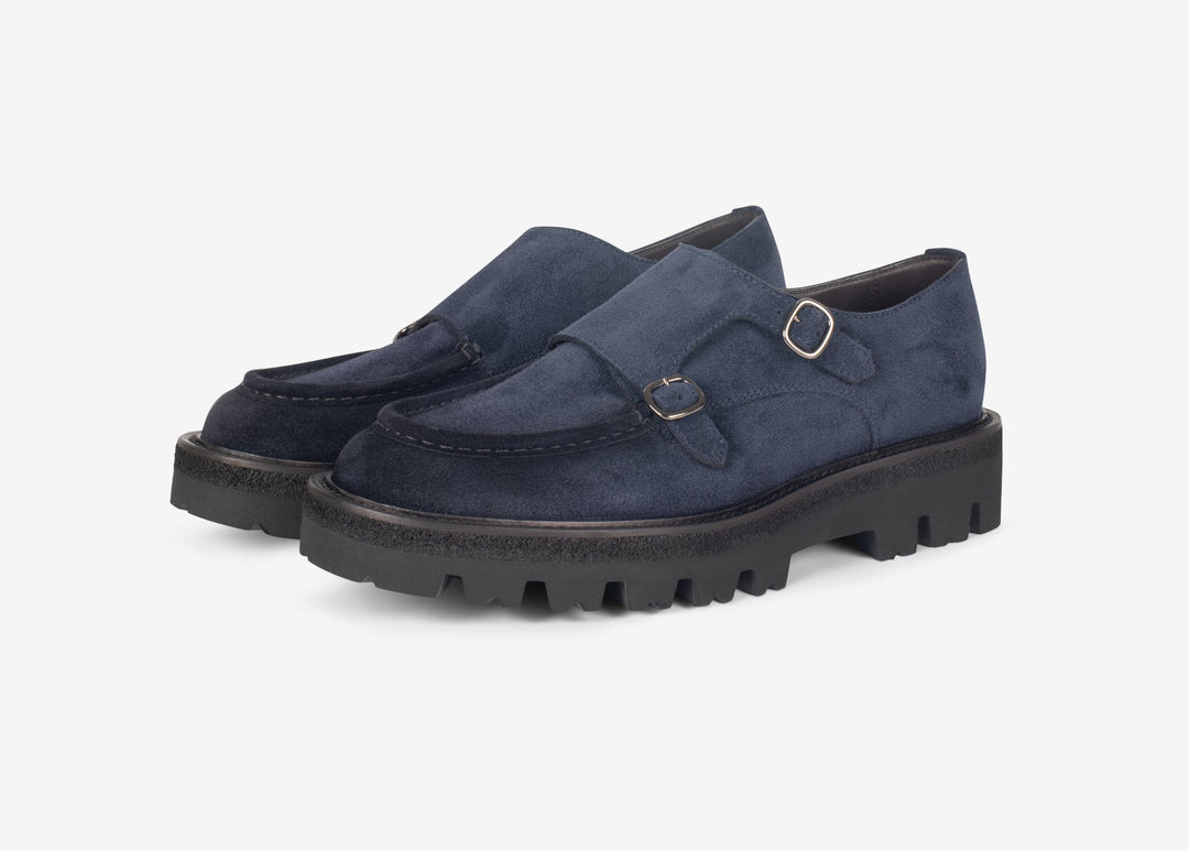 Blue double buckle in suede