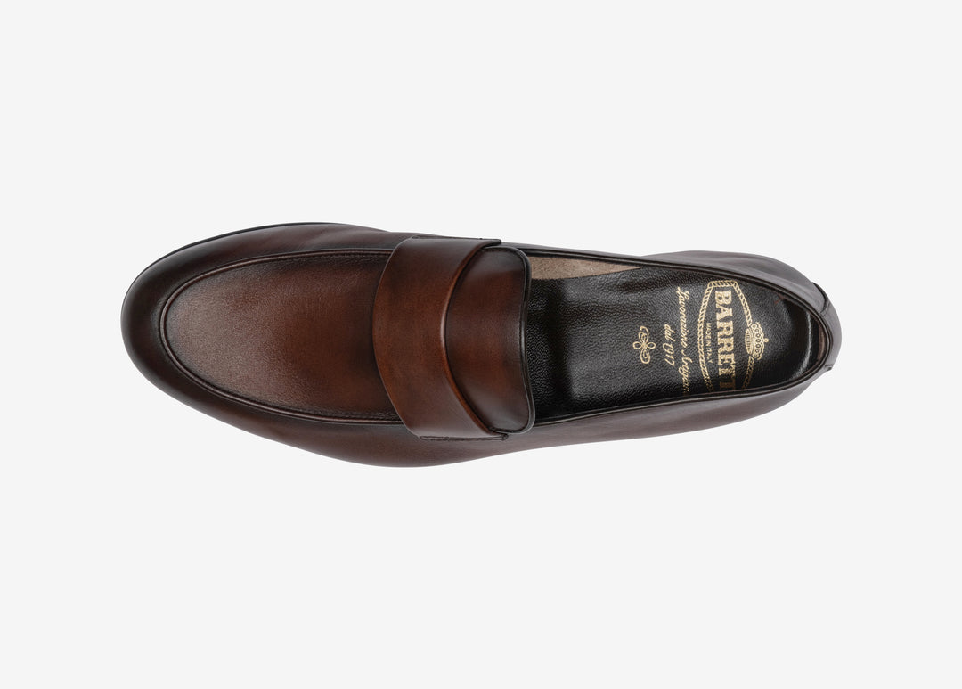 Brown hand aged loafer with band detail