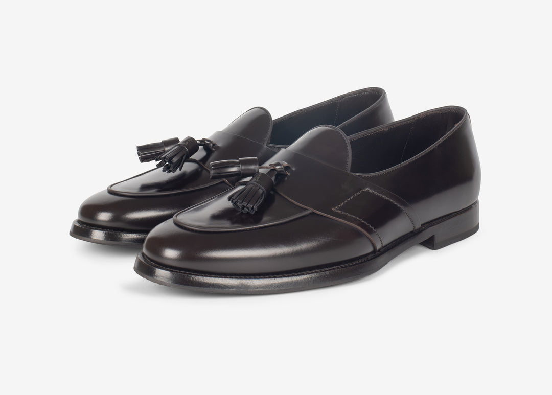 Brown brushed loafer with tassels