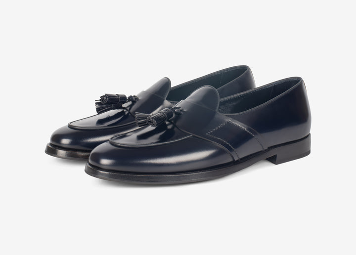 Mocassino spazzolato blu con nappine