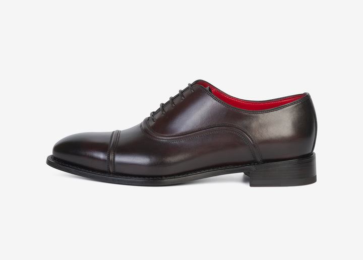 Bourgundy oxford with toe cap