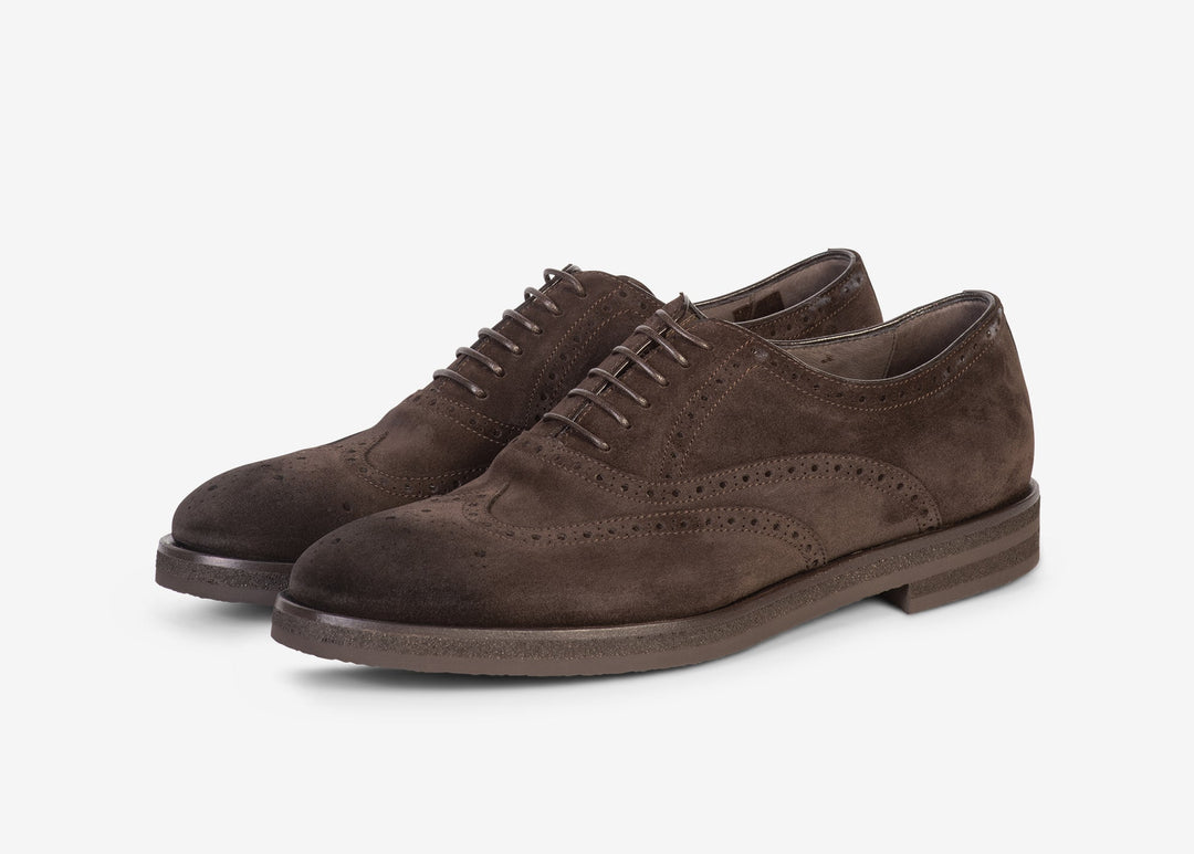 Brown brogue Oxford in suede 