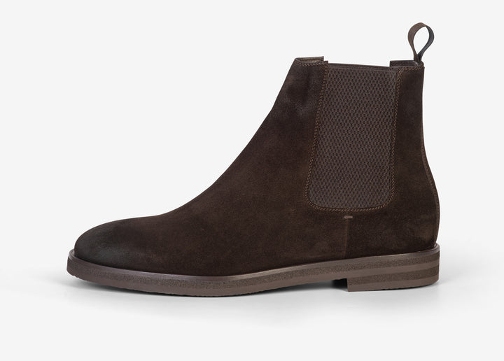 Dark brown beatles boot in suede
