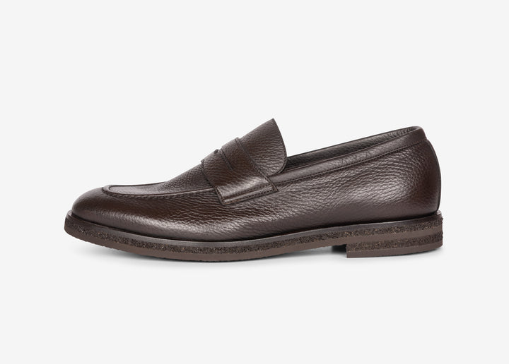 Brown loafer in deerskin