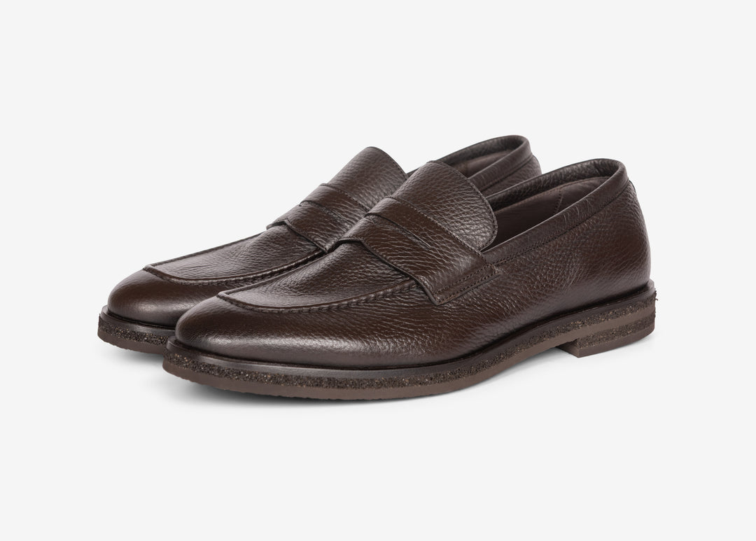 Brown loafer in deerskin
