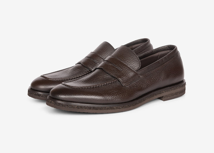 Brown loafer in deerskin