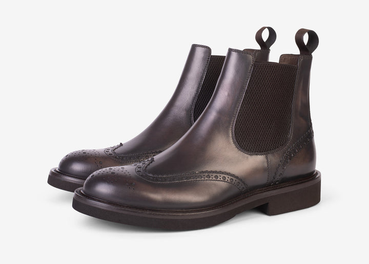 Beatles with brogue decorations in brown leather