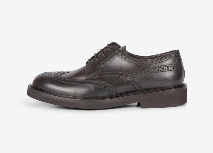 Brogue Derby shoe in calfskin leather