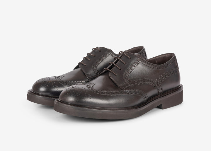 Brogue Derby shoe in calfskin leather