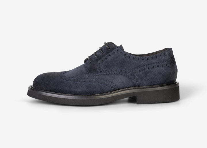 Brogue Derby shoe in suede in blue
