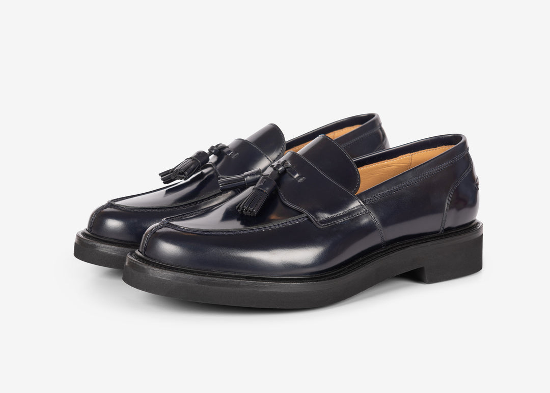 Blue loafer in brushed leather with tassels