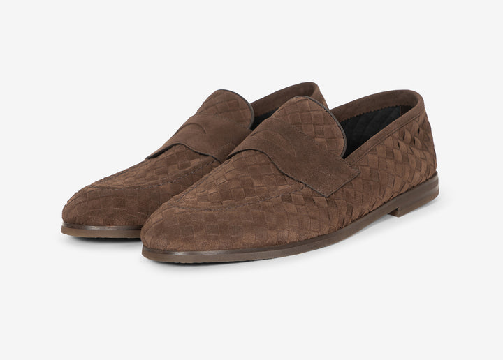 Dark brown woven loafer in suede with band