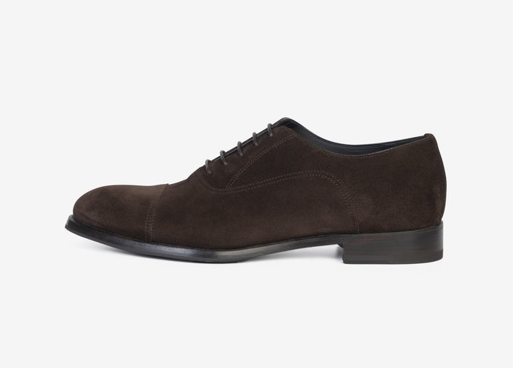 Oxford in suede marrone con puntale