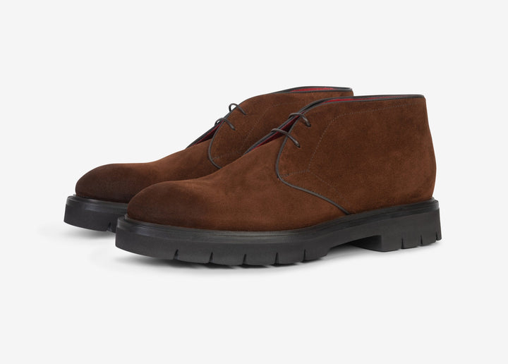 Brown ankle boot in suede