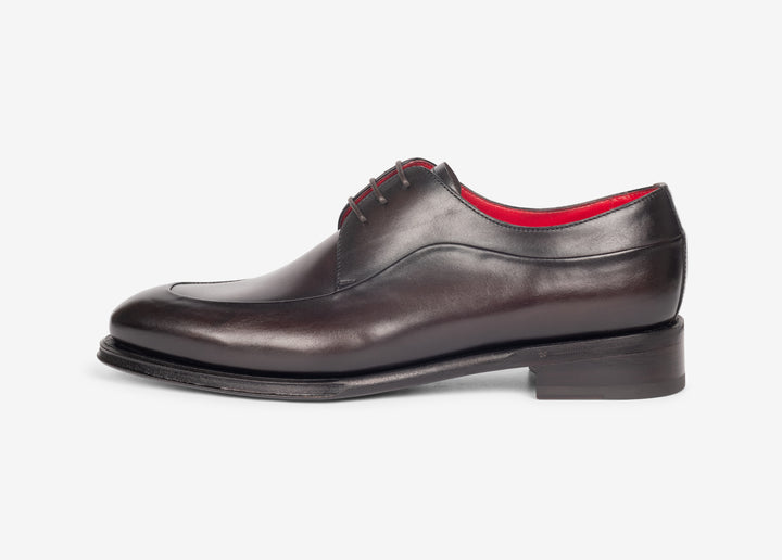 Dark brown Derby in hand-aged leather