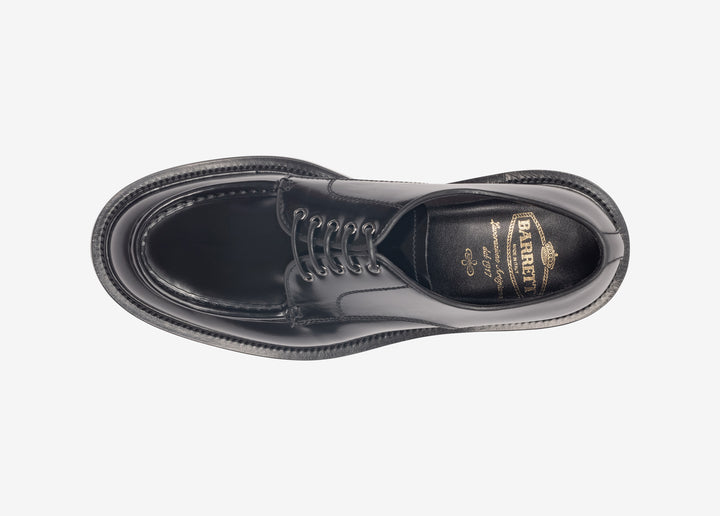 Derby nero con cuciture sulla vaschetta