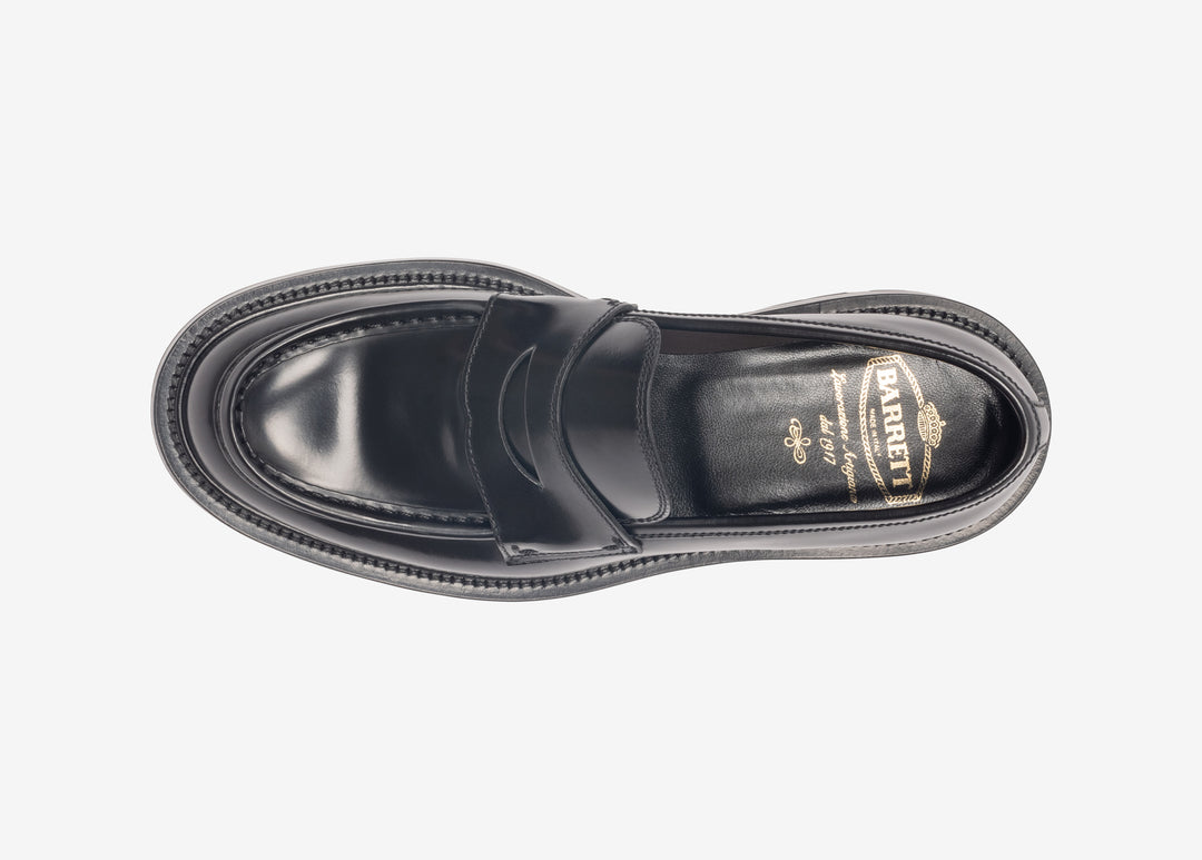 Black loafer in brushed leather