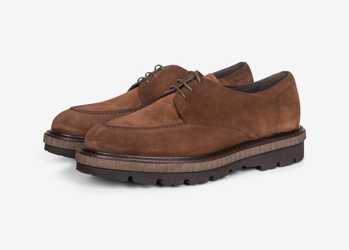 Brown derby in suede