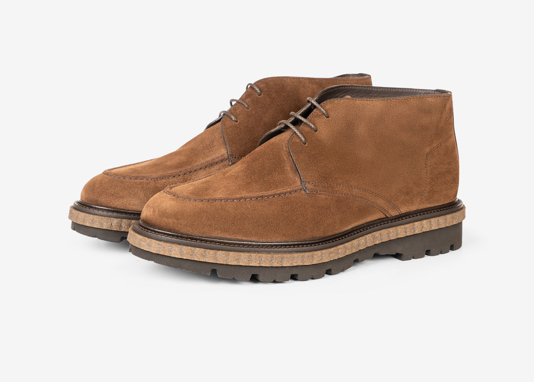 Bottine à lacets en suede tabac