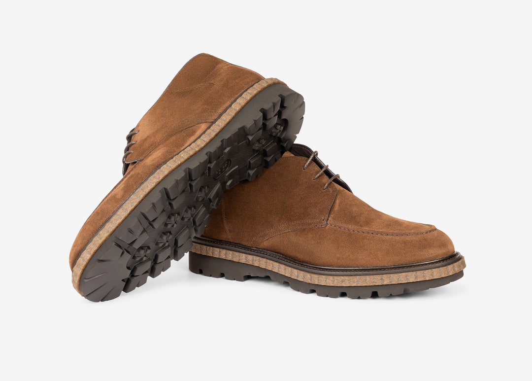 Bottine à lacets en suede tabac