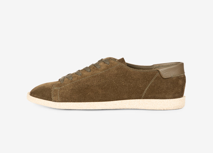 Sneakers in suede verde oliva