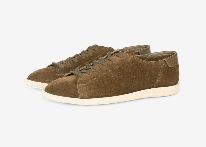 Sneakers in suede verde oliva