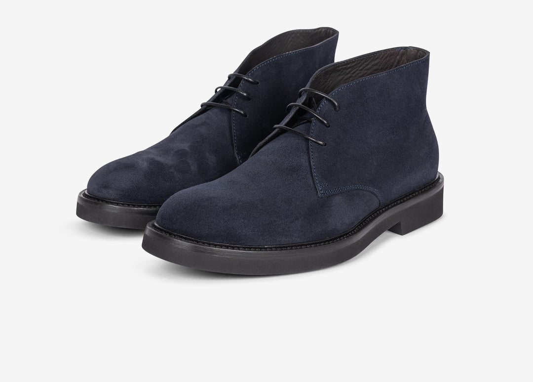 Blue ankle boot in suede 