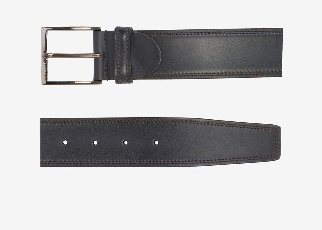 Grey belt in calfskin leather