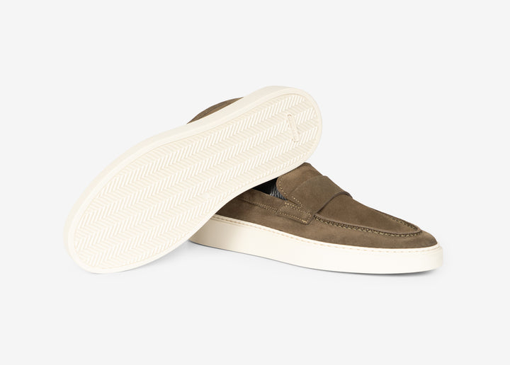 Mocassino con fascetta in suede verde oliva