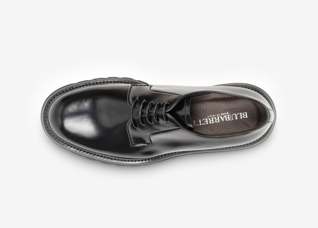 Black derby in brushed leather