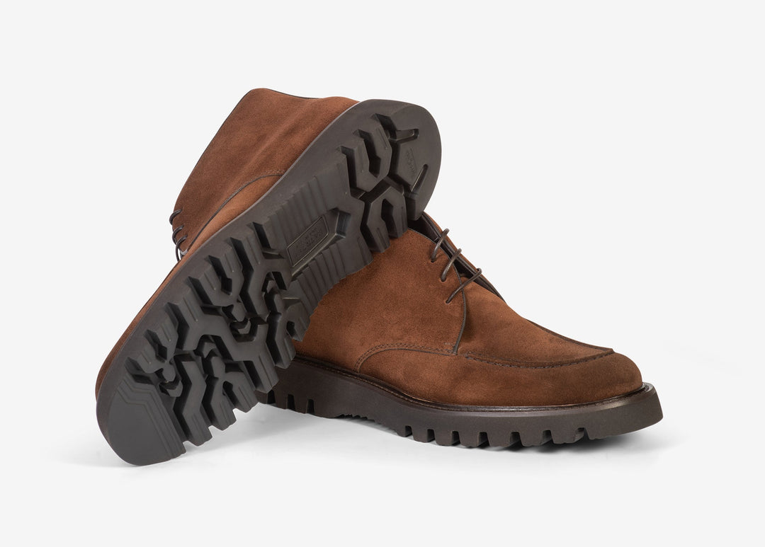 Ankle boot in brown suede