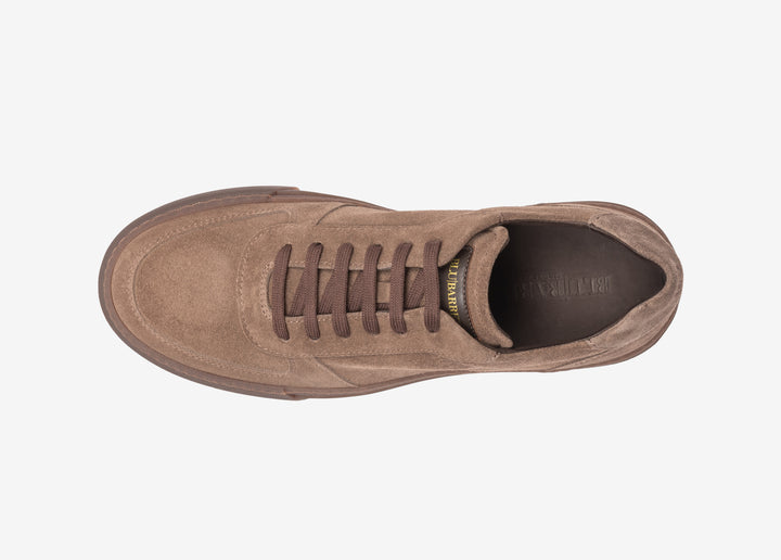 Sneaker in suede beige