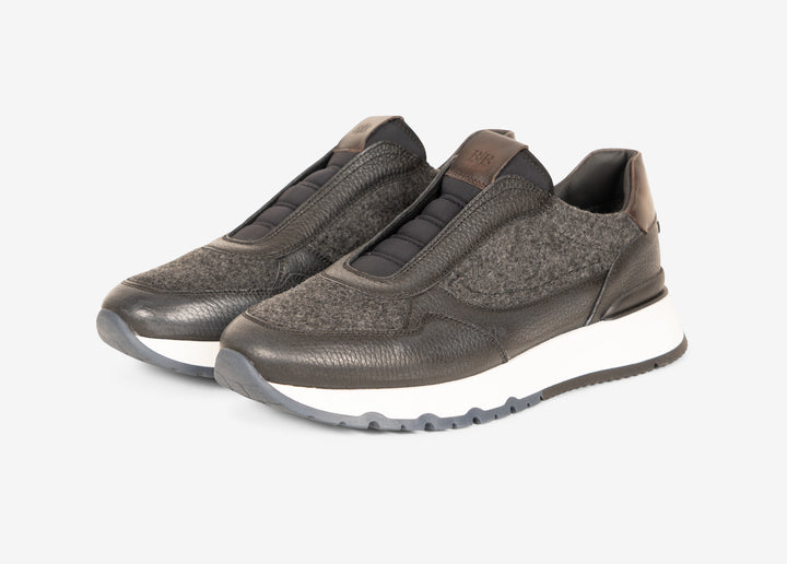 Running sneaker nera senza lacci