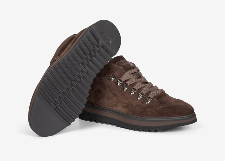 Sneaker alta in suede testa di moro