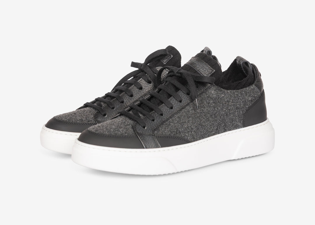 Sneaker con calza elastica nero