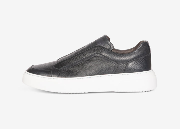 Sneaker in vitello martellato blu
